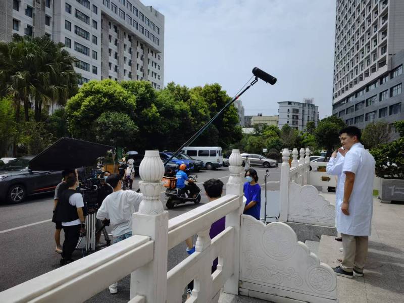 闸北区广告片拍摄公司低成本实现高规格制作的诀窍